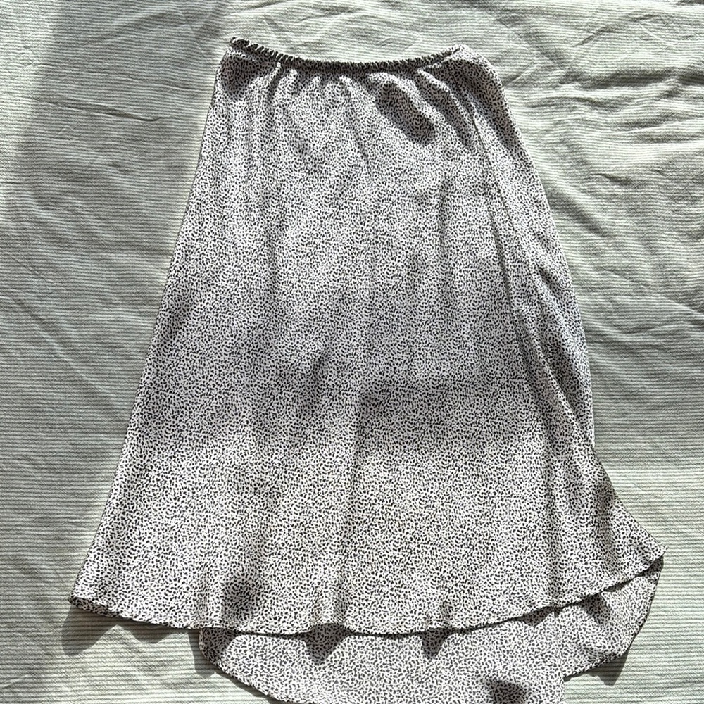 Chic Black and White Patterned Skirt